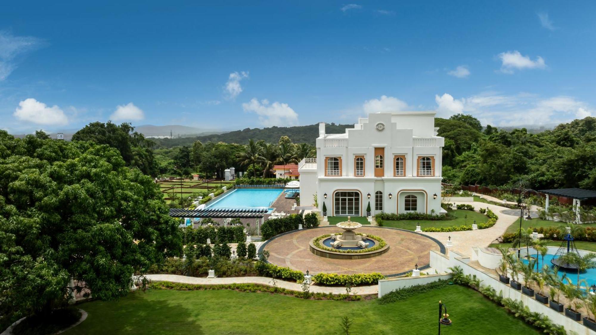 Imperial Goa Hotel Old Goa Exterior photo