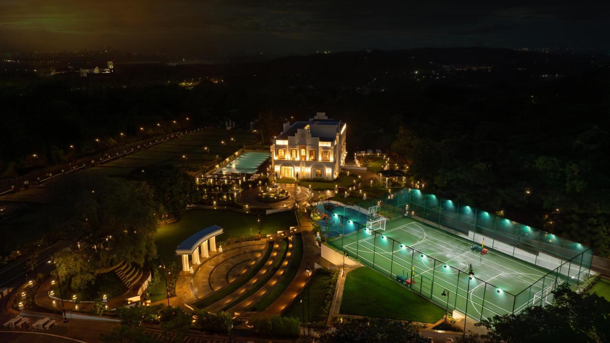 Imperial Goa Hotel Old Goa Exterior photo